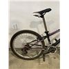 Image 2 : BLACK HARDLINE 24 MOUNTAIN BIKE