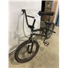 Image 3 : FREEAGENT BMX BIKE