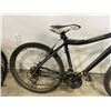Image 2 : BLACK CCM MOUNTAIN BIKE