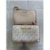 Image 1 : KATE SPADE AND MICHAEL KORS LEATHER WALLET / ZIPPERED POUCH