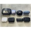 Image 1 : 8 ASSORTED PAIRS OF BLUETOOTH EARBUDS,