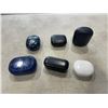 Image 1 : 6 ASSORTED PAIRS OF BLUETOOTH EARBUDS,