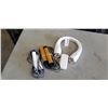 Image 1 : 2 SKIPPING ROPE SETS AND 2 PORTABLE FANS
