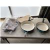 Image 1 : 2 TRAMONTINA CAST IRON NON  STICK PANS AND LEATHER PLACEMATTS
