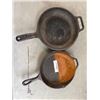 Image 1 : 2 CAST IRON PANS