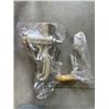 Image 3 : KITCHEN SCALE AND MEAT MINCER