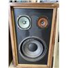 Image 3 : PAIR OF VINTAGE PRO LINEAR STGE 5 FLOOR SPEAKERS