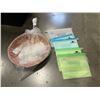 Image 1 : NEW NON STICK PAN AND REUSEABLE ZIPLOCKS