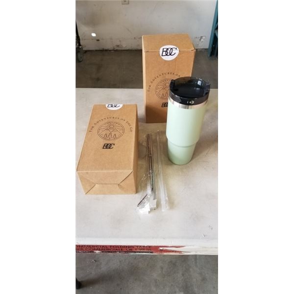 2 NEW 30.OZ STAINLESS DUAL WALL VACUUM INSULATED MUGS