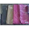 Image 3 : NEW BATH MATTS AND TOWELS, 2 28X56 INCH BATH TOWELS, 1 40X70 BEACH TOWEL, 2 23.5 X 35.5 SOFT FOAM BA