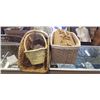 Image 1 : 5 WICKER BASKETS