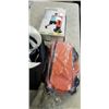 Image 2 : INFLATEABLE PUNCHING BAG AND BOX GLOVES SETS