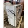 Image 2 : 2 DOOR TOWEL WARMER