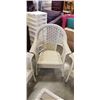 Image 3 : 4 WHITE WICKER PATIO CHAIRS AND 2 SIDE TABLES