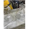 Image 1 : 2 PYREX 2800ML BEAKERS