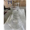 Image 2 : 2 PYREX 2800ML BEAKERS