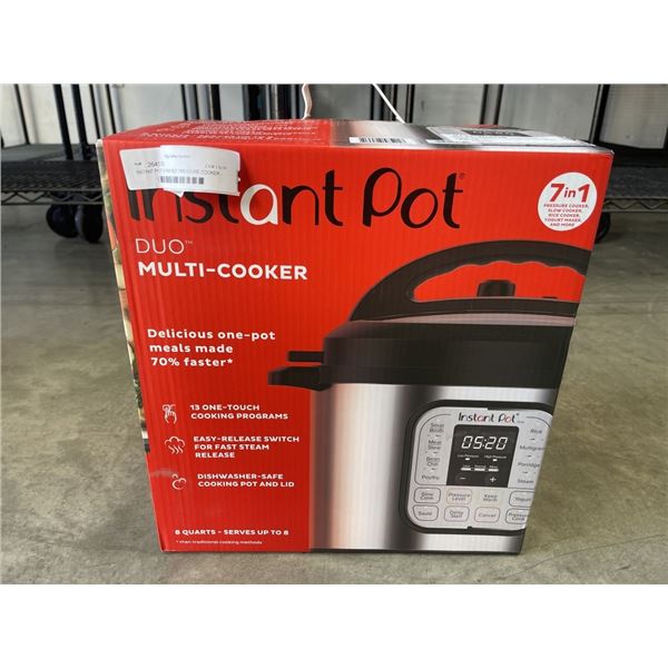 INSTANT POT V5 7IN1 8QT PRESSURE COOKER - TESTED WORKING, RETAIL $179