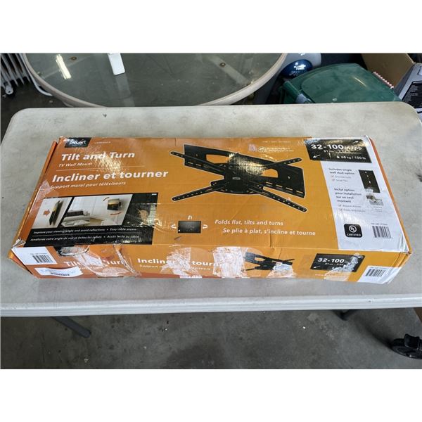 AVF TILT AND TURN WALL MOUNT 32 IN TO 100 IN