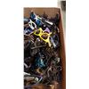 Image 3 : LARGE TRAY OF ASSORTED LOST PROPERTY SUNGLASSES