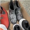 Image 3 : FOUR PRAYERS OF NEW SIZE 10 FOOTWEAR