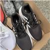 Image 5 : FOUR PRAYERS OF NEW SIZE 10 FOOTWEAR