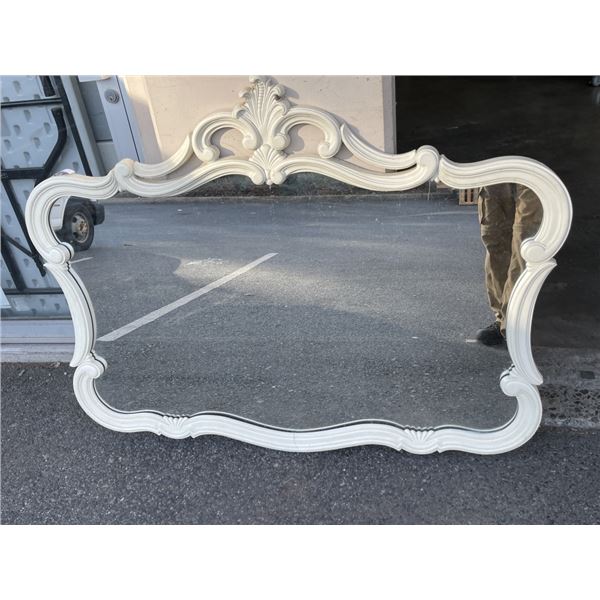 WHITE FRAMED DECORATIVE MIRROR