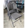 Image 2 : 5 FOLDING CHAIRS