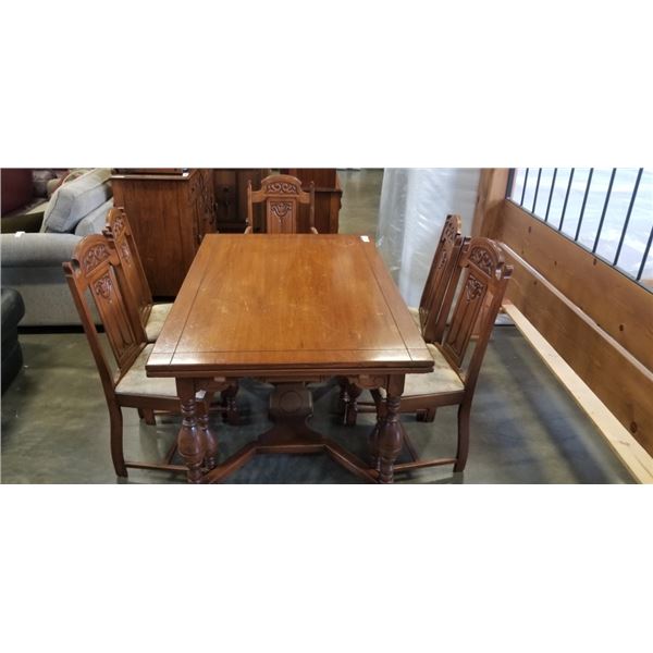 SOLID WOOD DINING TABLE W/ 2 HIDDING LEAFS AND 5 CHAIRS