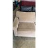 Image 2 : STYLUS UPHOLSTERED SOFA