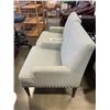 Image 2 : PAIR OF BLUE ACCENT CHAIRS