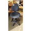 Image 1 : TALL BLACK OFFICE CHAIR