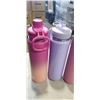 Image 2 : 3 LULULEMON , NIKE AND STANLEY WATER BOTTLES