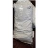 Image 2 : 2 NEW DOUGLAS KINGSIZE PILLOWS