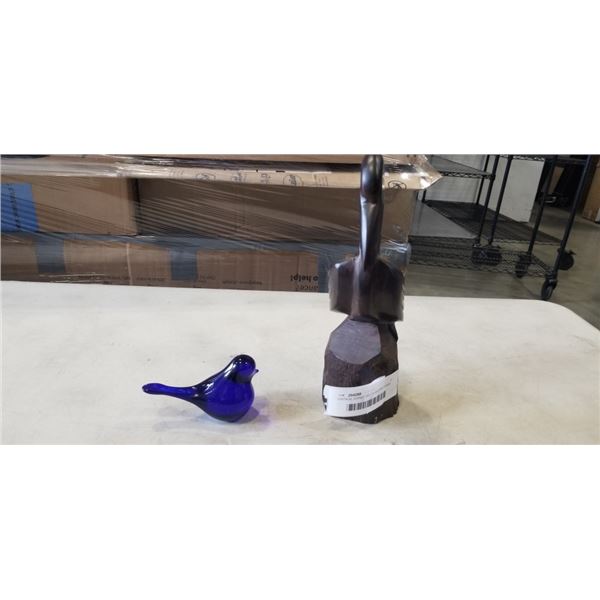 VINTAGE SIGNED ART GLASS BIRD PAPER WEIGHT AND ROSEWOOD CARVED PELICAN FIGURE
