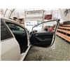 Image 37 : 2018 KIA FORTE, WHITE, 137225 KMS, FRONT WHEEL DRIVE. - J238131
