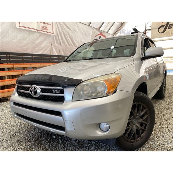 2007 TOYOTA RAV4, SILVER, 190469 MILES, FOUR WHEEL DRIVE. - D019858