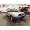 Image 8 : 2002 HYUNDAI SANTA FE, SILVER, 251745 KMS, FRONT WHEEL DRIVE. - D332333