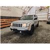 Image 2 : 2013 JEEP PATRIOT, SILVER, 219639 KMS, FOUR WHEEL DRIVE. - D120478