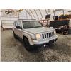 Image 8 : 2013 JEEP PATRIOT, SILVER, 219639 KMS, FOUR WHEEL DRIVE. - D120478