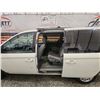 Image 44 : 2006 DODGE CARAVAN, WHITE, 182284 KMS, FRONT WHEEL DRIVE. - D527002