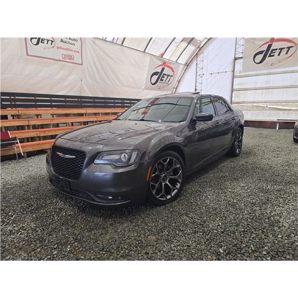2015 CHRYSLER 300 S, GREY, 224794 KMS, REAR WHEEL DRIVE. - J853143