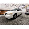 Image 2 : 2006 DODGE CARAVAN, WHITE, 182284 KMS, FRONT WHEEL DRIVE. - D527002