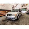 Image 2 : 2009 DODGE GRAND CARAVAN, SILVER, 303661 KMS, FRONT WHEEL DRIVE. NO RESERVE. - P688948