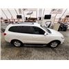 Image 13 : 2012 HYUNDAI SANTA FE, WHITE, 216257 KMS, FOUR WHEEL DRIVE. - D119314