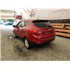 Image 20 : 2011 HYUNDAI TUCSON, RED, 293870 KMS, FOUR WHEEL DRIVE. - D277127