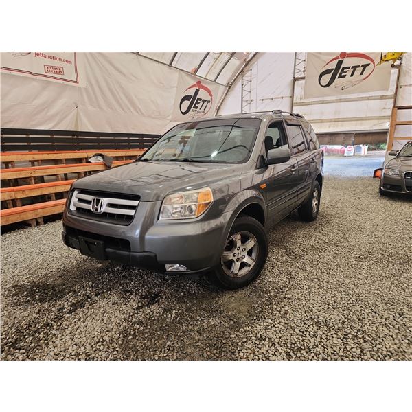 2007 HONDA PILOT, GREY, 179879 MILES, FRONT WHEEL DRIVE. - D027907