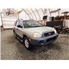 Image 8 : 2002 HYUNDAI SANTA FE, SILVER, 251745 KMS, FRONT WHEEL DRIVE. - D332333