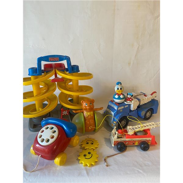 801 -- FISHER PRICE RACE LOOP