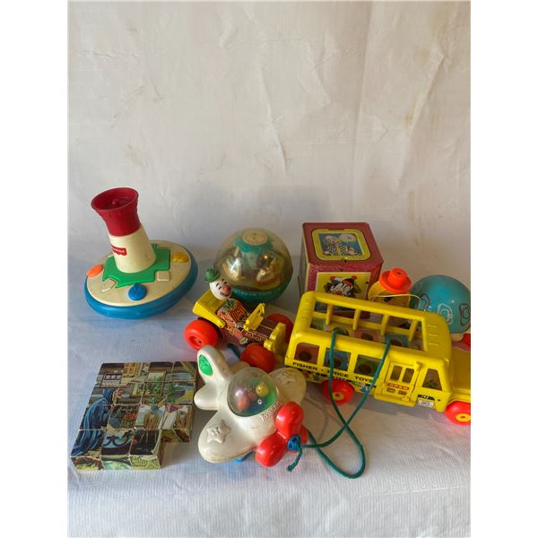 805 -- FISHER PRICE CLOWNS