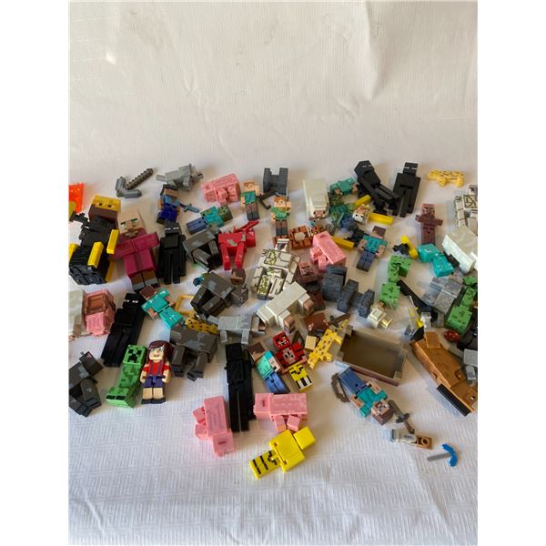 813 -- MINECRAFT LOT # 1